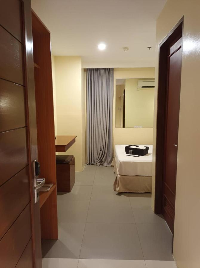 Dosi Hotel PH Talisay  Exterior foto